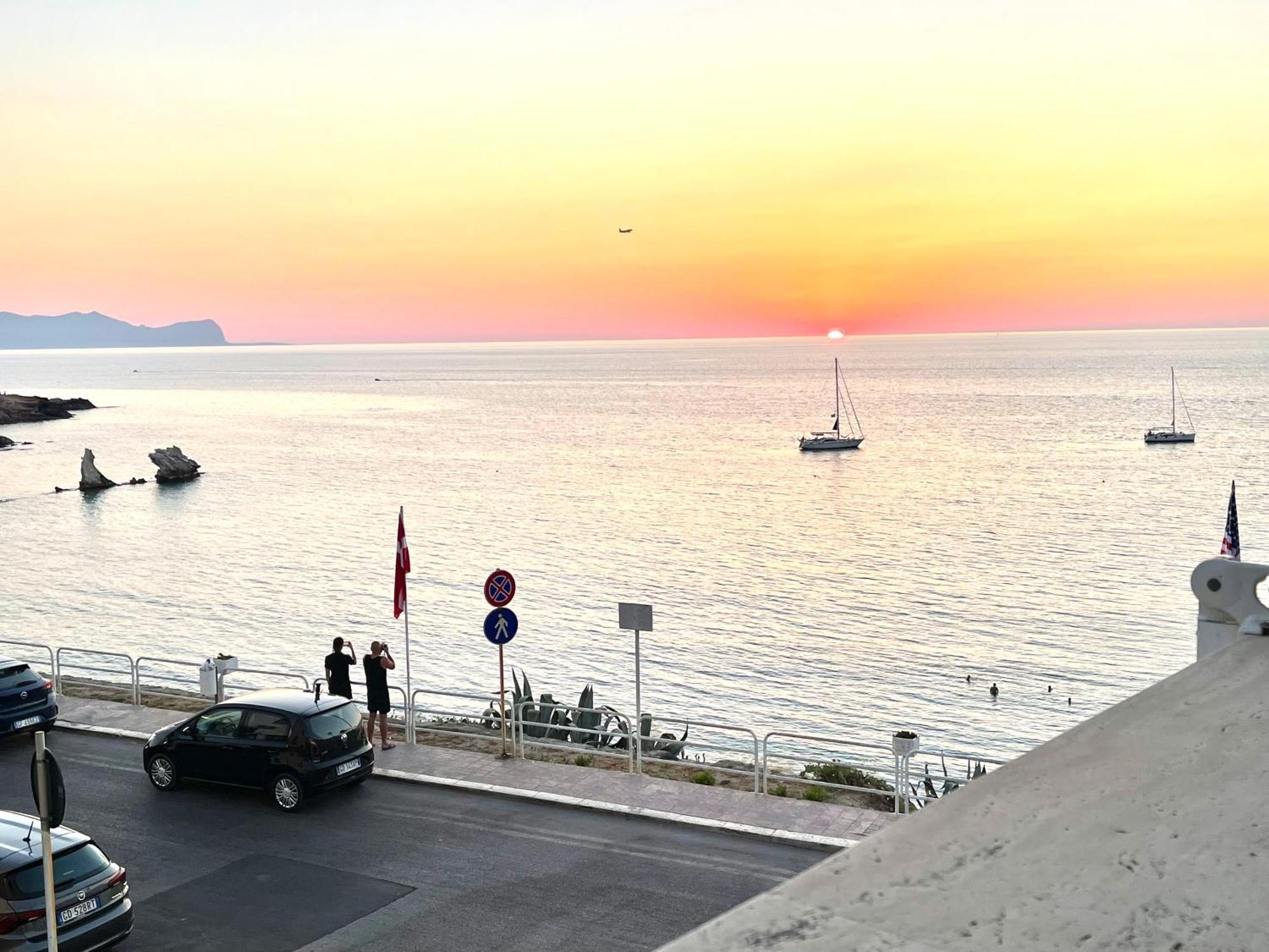 Casa Praia แตร์ราซีนี ภายนอก รูปภาพ
